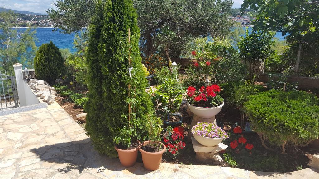 Apartments Iva Alla Trogir Ngoại thất bức ảnh